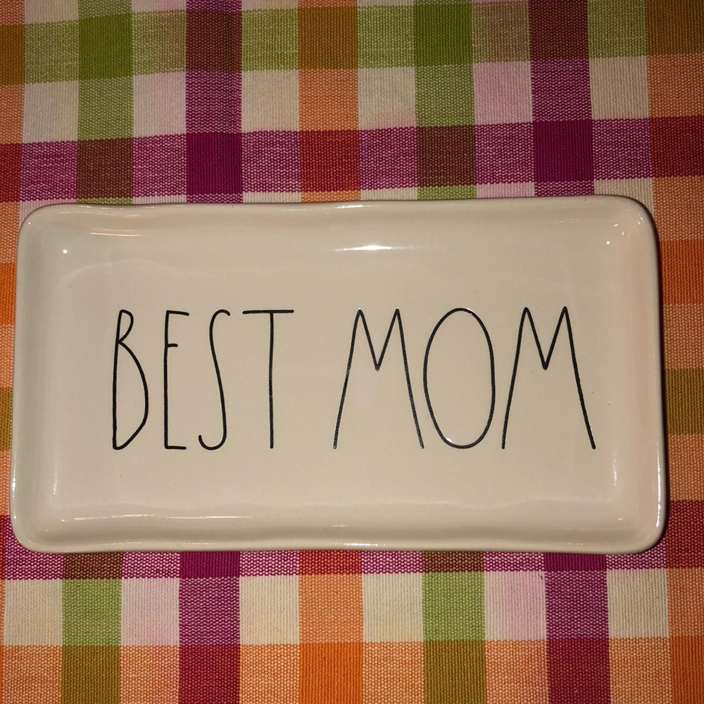 Rae Dunn BEST MOM Tray